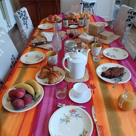 Domaine De Savignac Bed & Breakfast Chabanais