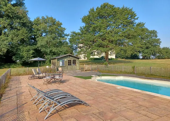 Domaine De Savignac Couette-café 4*