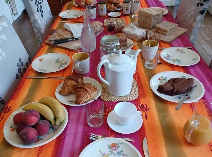 Domaine De Savignac Couette-café Chabanais