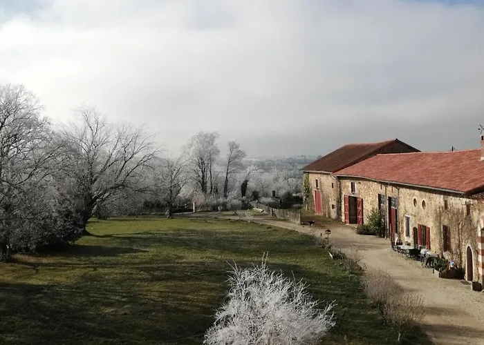Domaine De Savignac Couette-café Chabanais