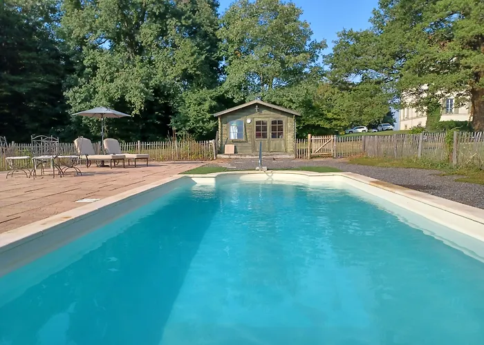 Domaine De Savignac Couette-café Chabanais