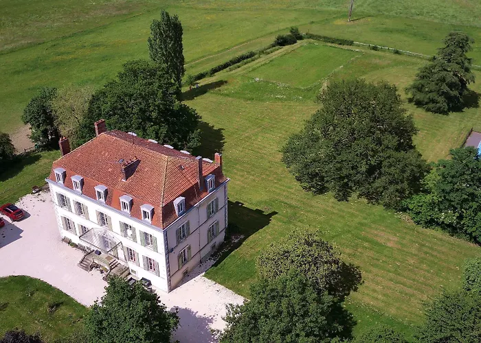 Domaine De Savignac Couette-café Chabanais